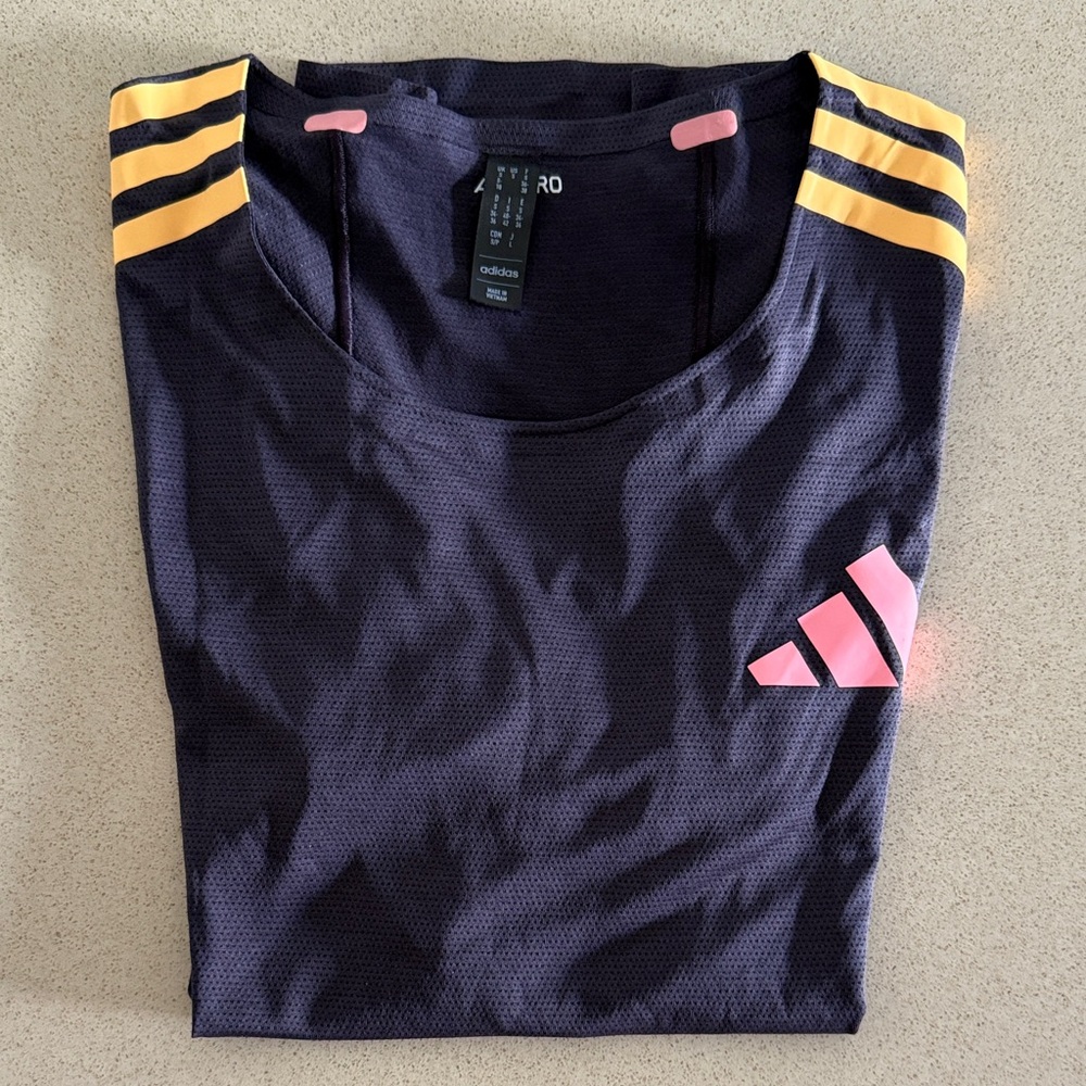 Adidas Women's Black and Yellow Tee shirt